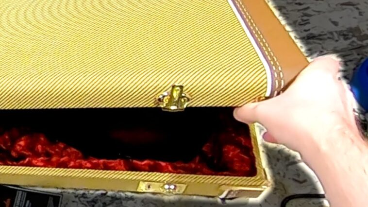 The Gibson Player's Strat? | 2020 Fender Eric Johnson Stories Collection Virginia Strat Review Demo 18 Eric Johnson