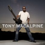 Blue Maserati 26 Tony MacAlpine