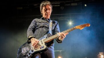 “He’s guitar batman!” Johnny Marr just helped a session ace track down her lost vintage Gretsch