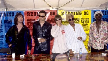 “I was geared up to play Steve Vai solos. But they sent me in a completely different direction”: How John Squire’s replacement had to reinvent his playing when he joined the Stone Roses