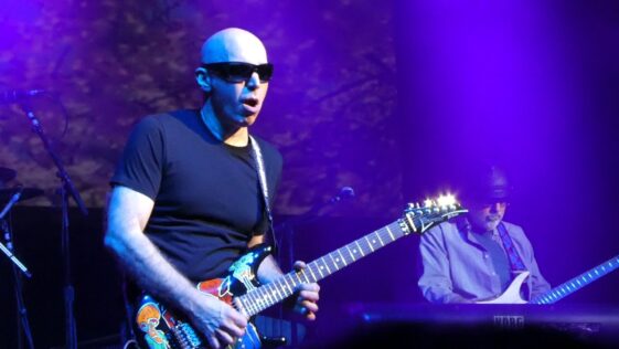 Joe Satriani