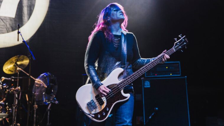 Musicians rally in support of L7 bassist Jennifer Finch