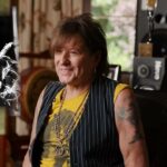 “Try to have one in your hand as much as possible, maybe more than girls. Because if you really look at a shape of a guitar, it's really like a woman, you know what I mean?": Richie Sambora offers some eyebrow-raising advice to aspiring guitarists 33 “Try to have one in your hand as much as possible, maybe more than girls. Because if you really look at a shape of a guitar, it's really like a woman, you know what I mean?": Richie Sambora offers some eyebrow-raising advice to aspiring guitarists
