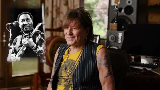 “Try to have one in your hand as much as possible, maybe more than girls. Because if you really look at a shape of a guitar, it's really like a woman, you know what I mean?": Richie Sambora offers some eyebrow-raising advice to aspiring guitarists