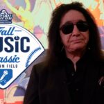 Gene Simmons confirms why Kiss can never play live again without permission: "They own the makeup and everything” 25 Gene Simmons confirms why Kiss can never play live again without permission: "They own the makeup and everything”