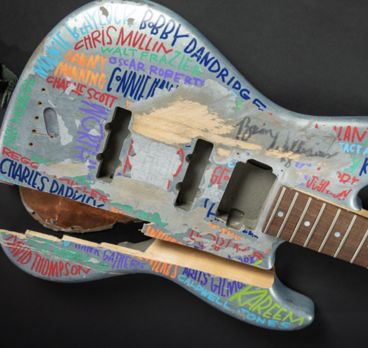 “I didn’t mean to break up my bass, but we don't play music to get full cans of soda thrown at us”: Pearl Jam’s Jeff Ament recalls the wild night that brought his custom “NBA” bass to a brutal end 18 “I didn’t mean to break up my bass, but we don't play music to get full cans of soda thrown at us”: Pearl Jam’s Jeff Ament recalls the wild night that brought his custom “NBA” bass to a brutal end