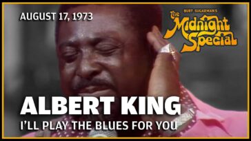 “I got on the mic and said, ‘I’m gonna go see Albert King. If you got any brains, you will, too.’ And I picked up and went”: The night Stevie Ray Vaughan walked out of his own show to go watch his blues hero