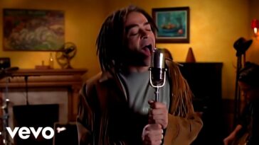 “It’s a song that has been misinterpreted greatly, to say the least. I think people too often look for symbolism in songs when they’re simpler than they seem”: How an irresistible track about dreaming big turned into the breakout hit for Counting Crows