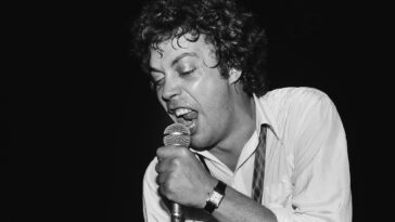 Tim Curry made a rock album with Alice Cooper’s guitarist