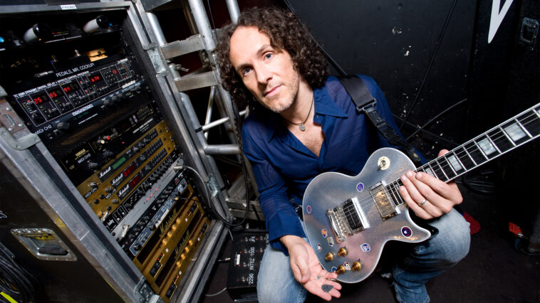Vivian Campbell says his cancer has returned