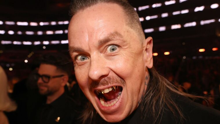 “We wish him the best in his future endeavours”: Slipknot confirm that Sid Wilson is no longer a member of the band 18 “We wish him the best in his future endeavours”: Slipknot confirm that Sid Wilson is no longer a member of the band