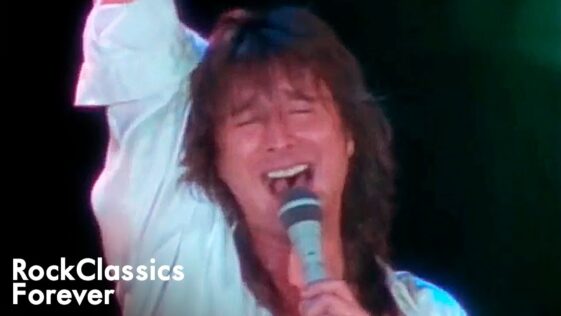 What you never noticed about Journey's "Don't Stop Believin'"