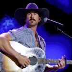 “When I saw he was the one buying it, it made selling it feel a little better”: Country star surprises seller as he personally shows up to buy Facebook Marketplace find 26 “When I saw he was the one buying it, it made selling it feel a little better”: Country star surprises seller as he personally shows up to buy Facebook Marketplace find