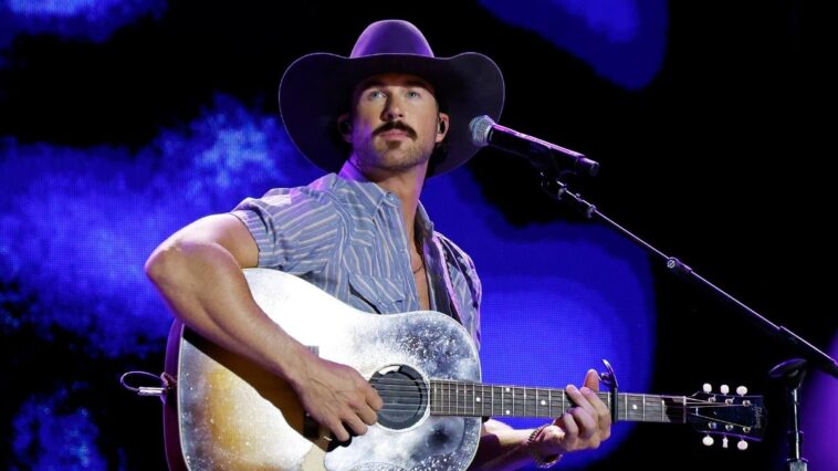 “When I saw he was the one buying it, it made selling it feel a little better”: Country star surprises seller as he personally shows up to buy Facebook Marketplace find 18 “When I saw he was the one buying it, it made selling it feel a little better”: Country star surprises seller as he personally shows up to buy Facebook Marketplace find