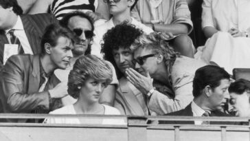 When Queen met David Bowie for “Under Pressure”