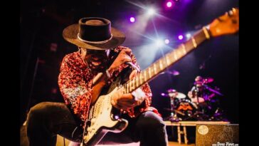 Blues guitar great Carvin “King of Strings” Jones dies at 60