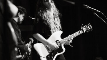 “Classical guitar is under-appreciated in heavy music. No-one would think it could hold a drop A# tuning”: Alt-rock nomad Emma Ruth Rundle on channeling Smashing Pumpkins, her nylon-string awakening, and what made her sell her beloved Gibson SG