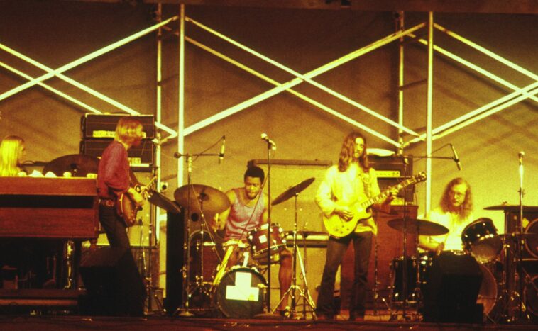 “Duane came onstage. It was hard to see, so I tried to help him with the amp. He looked at me and said, ‘Man, I think I know how to run an amp by now!’” Dickey Betts and Duane Allman’s rocky first jam