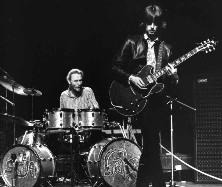 Epiphone confirms Eric Clapton signature ES-335