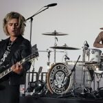 Green Day, Rancid and Blink-182 members celebrate the Ramones’ 50th anniversary with a set at a cemetery