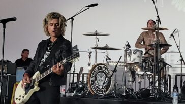 Green Day, Rancid and Blink-182 members celebrate the Ramones’ 50th anniversary with a set at a cemetery