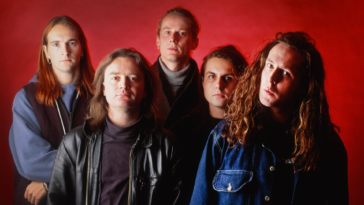 “He told us how it would change the band’s trajectory, it could be an albatross around our necks – but we wanted a radio hit”: The Wonder Stuff tell us how they spawned an uplifting indie classic