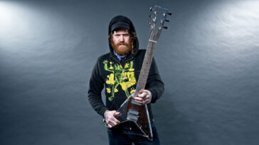 “I always had to think, ‘Is Brent gonna like this?’ Pretty soon, he didn’t like anything that we would come up with”: Bill Kelliher on his difficult songwriting sessions with Brent Hinds