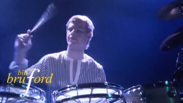 “I said, ‘This guy has had 18 top 10 singles. He’s a great writer.’ But there was something not quite there”: Drumming legend Carl Palmer recalls how an eccentric pop star almost ended up singing for ’80s rock supergroup Asia