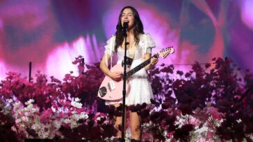 Olivia Rodrigo showcases custom guitar builds on her Unraveled Tour
