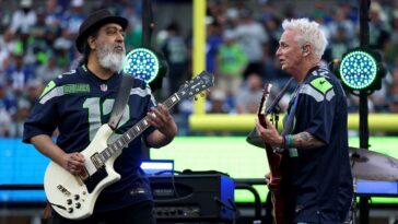 Soundgarden return to the stage at Seahawks NFL halftime show