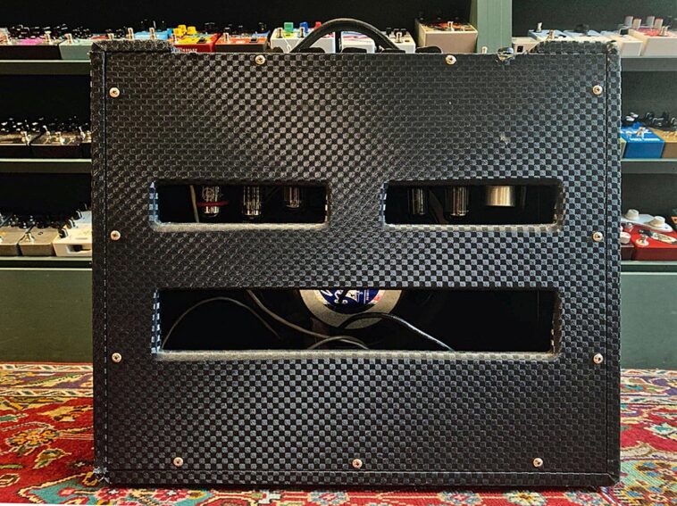 The vintage Ampeg tube combo to rival golden-era Fender amps