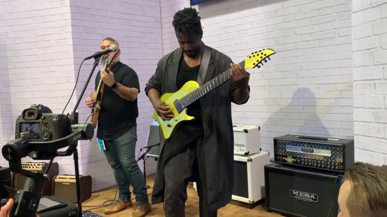 Tosin Abasi