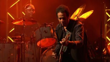 “A lawyer for the Beatles saw me playing and said, ‘Here’s $25,000 – I want you to make an album’”: How a chance meeting with a Beatles lawyer set Stanley Clarke on the path to recording one of the greatest bass albums ever made