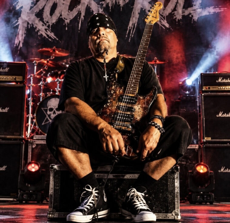 “It wasn’t insulting. I knew Ronnie was doing what the record company wanted him to do. I was never at odds with him”: Tracy G got the dream gig with Ronnie James Dio – then left when his solos were silenced 18 “It wasn’t insulting. I knew Ronnie was doing what the record company wanted him to do. I was never at odds with him”: Tracy G got the dream gig with Ronnie James Dio – then left when his solos were silenced