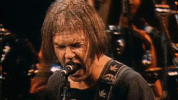 Neil Young sues Donald Trump over “Rockin’ in the Free World” again