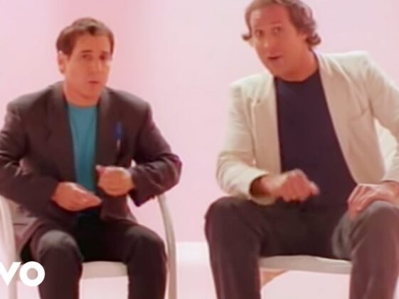“Paul said, ‘Do you need another bass?’ He sent somebody to the music store and got me a Fender”: 5 basslines that made Paul Simon a superstar