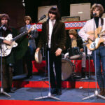 Roger McGuinn on Bob Dylan hearing the Byrds' "Mr. Tambourine Man"