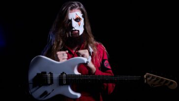 Slipknot's Jim Root says "Forgive my ignorance about who we do shows with" amid growing backlash against Marilyn Manson support slot: “There are other people with much bigger brains than I that coordinate all that”