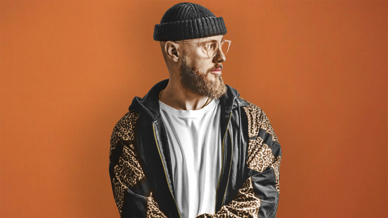 "The secret sauce is that I don't reharmonise the melody, I reharmonise the key”: Instagram reharm sensation Oli Howe on the formula behind his chaotic reworks of classic hits, and winning the approval of Lenny Kravitz and Justin Timberlake
