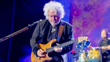 The two players that nearly made Steve Lukather quit guitar